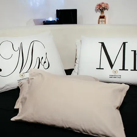 Venusuite - Luxury House, & Relax - 펜션 베노사