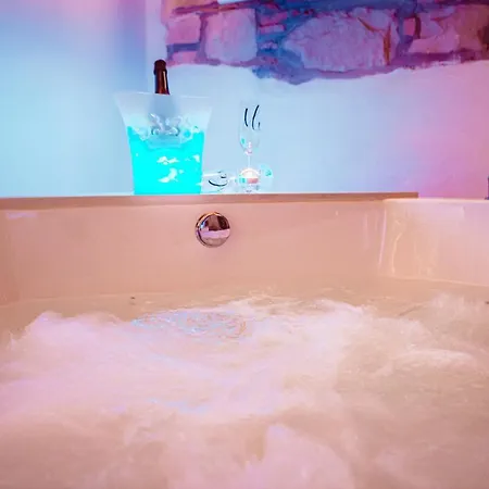 Venusuite - Luxury House, & Relax - 베노사